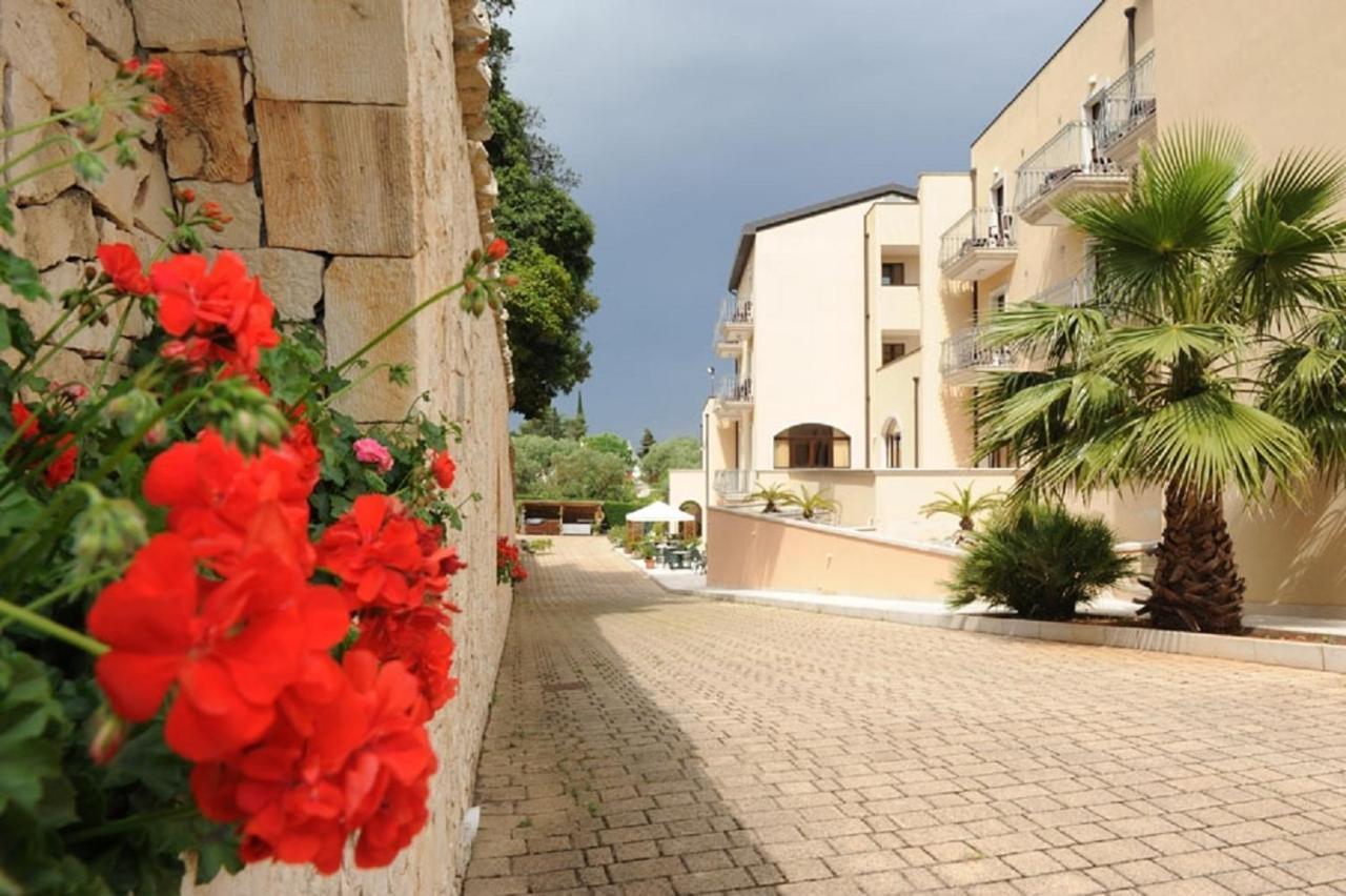 Hotel Villa Rosa Мартина Франка Екстериор снимка
